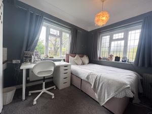 Photo 25- click for photo gallery